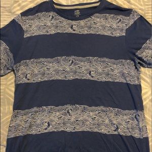 Men’s Old Navy T-shirt